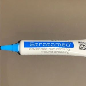 Stratamed silicone gel for scars